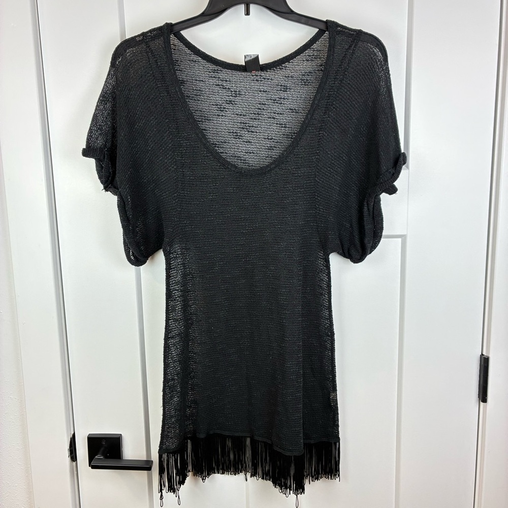 Free People Women's Black Sheer Knit Fringe Hem Tunic Top Size Medium Boho  g